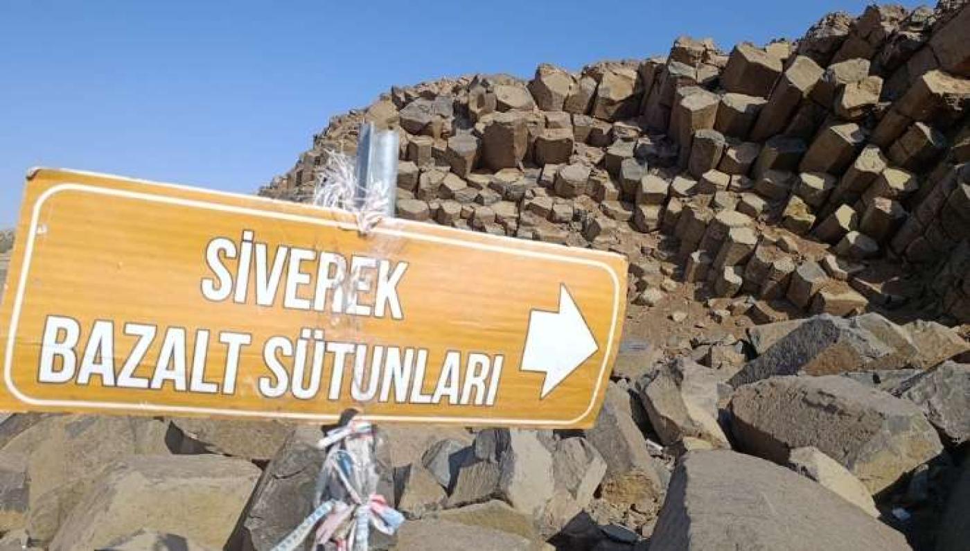 siverek-bazalt-taslar-1-i68a438f61b713.jpg