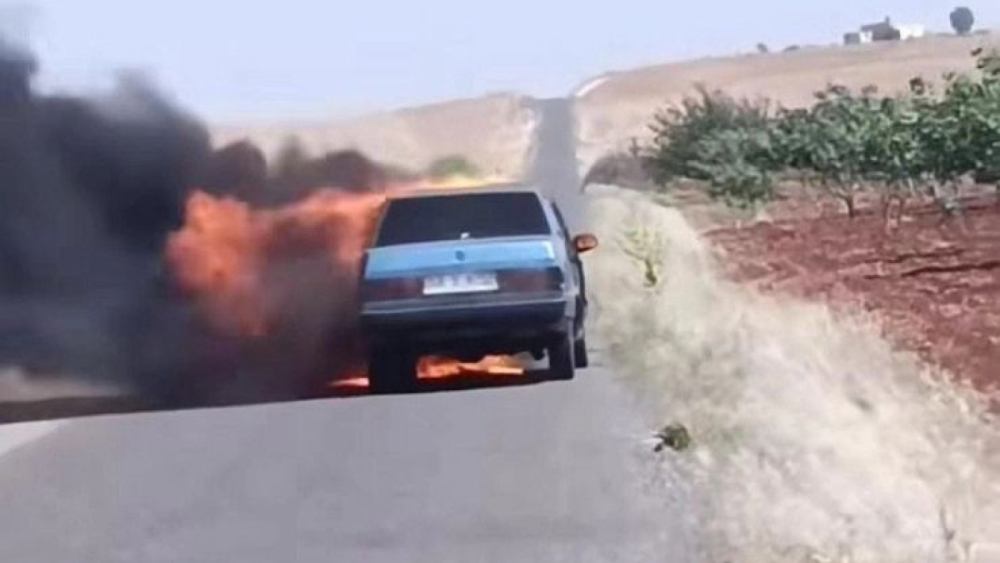Şanlıurfa'da Araç Alev Alev Yandı