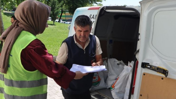 Urfa'da 1000 Yetim Çocuğa Bayramlık Desteği