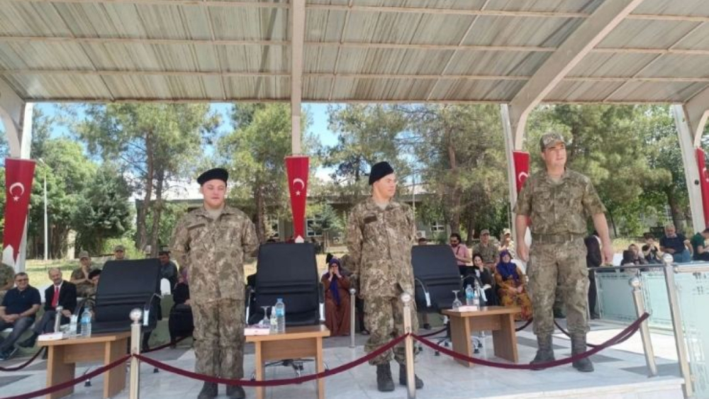 Urfa'da Engelli Gençler Bir Günlüğüne Asker Oldu