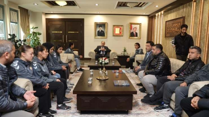 Güneşin Çocukları’na Başkan Gülpınar’dan Destek