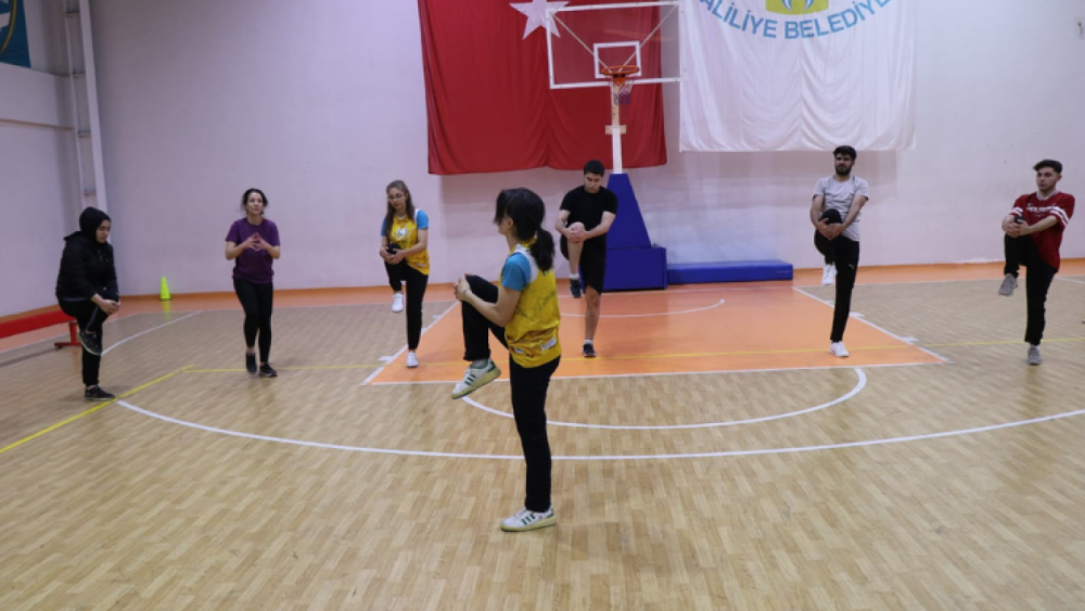 Gençler Hayallerine Haliliye’yle Ulaşıyor