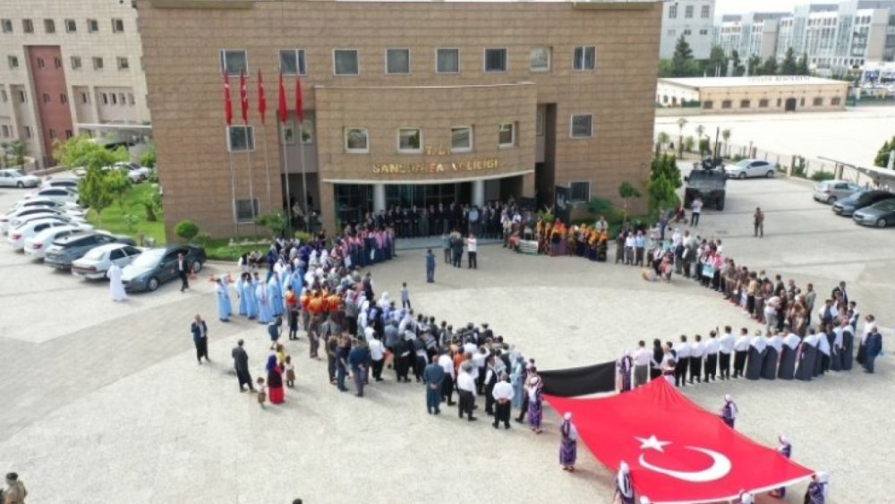 Urfa'da Halk Oyunları Coşkusu Başladı