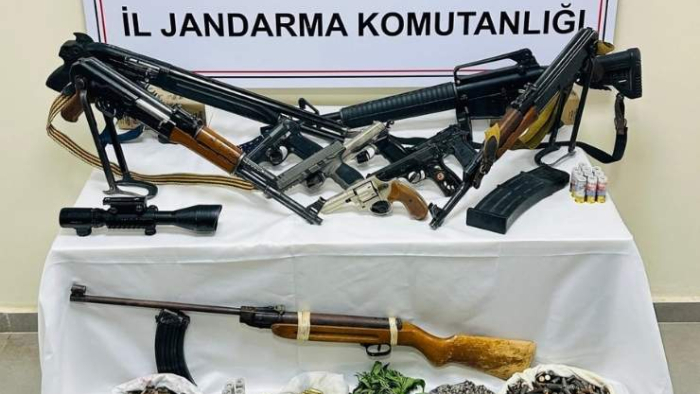 Urfa’da Jandarmadan Ruhsatsız Silah Operasyonu
