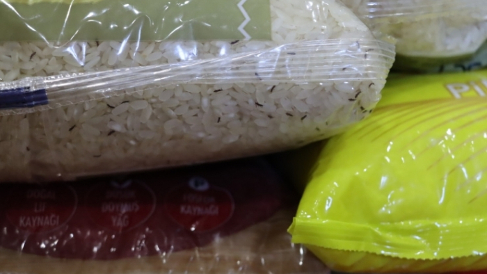 Şanlıurfa’da Raflardan Kurtlu Pirinç Çıktı