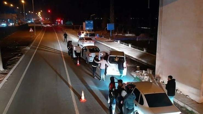 Urfa’da Sokak Satıcılarına Büyük Operasyon: 25 Tutuklama