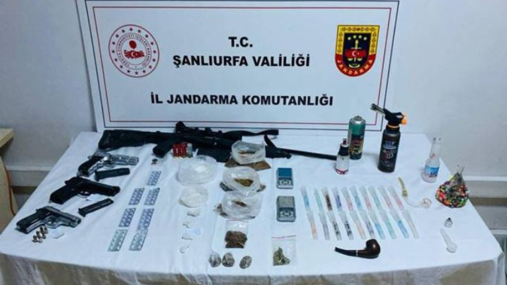 Haliliye’de 4 Adrese Eş Zamanlı Baskın