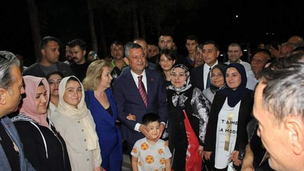 CHP Lideri Özel’e Şanlıurfa’da Yoğun İlgi