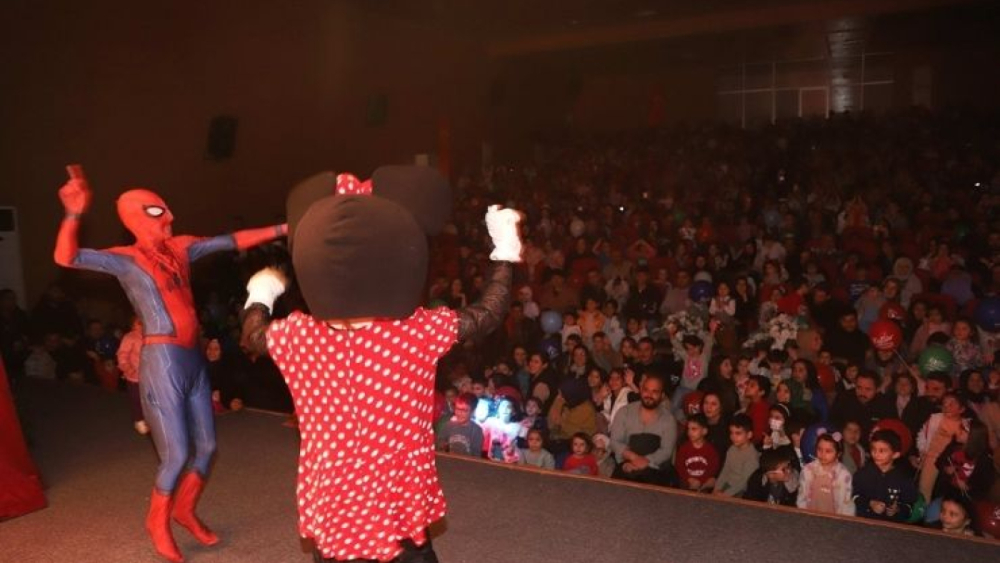 Karaköprü’de Çocuklar İçin Tom ve Jerry Tiyatrosu