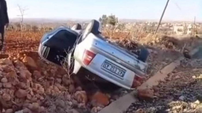 Urfa'da Kontrolden Çıkan Otomobil Tarlaya Devrildi