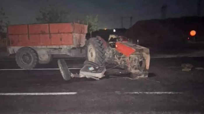 Bozova’da Traktör ile Otomobil Çarpıştı: 2 Yaralı