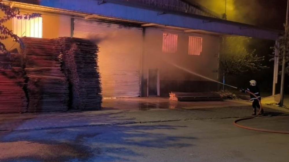 Eyyübiye’de Mobilya Atölyesinde Yangın